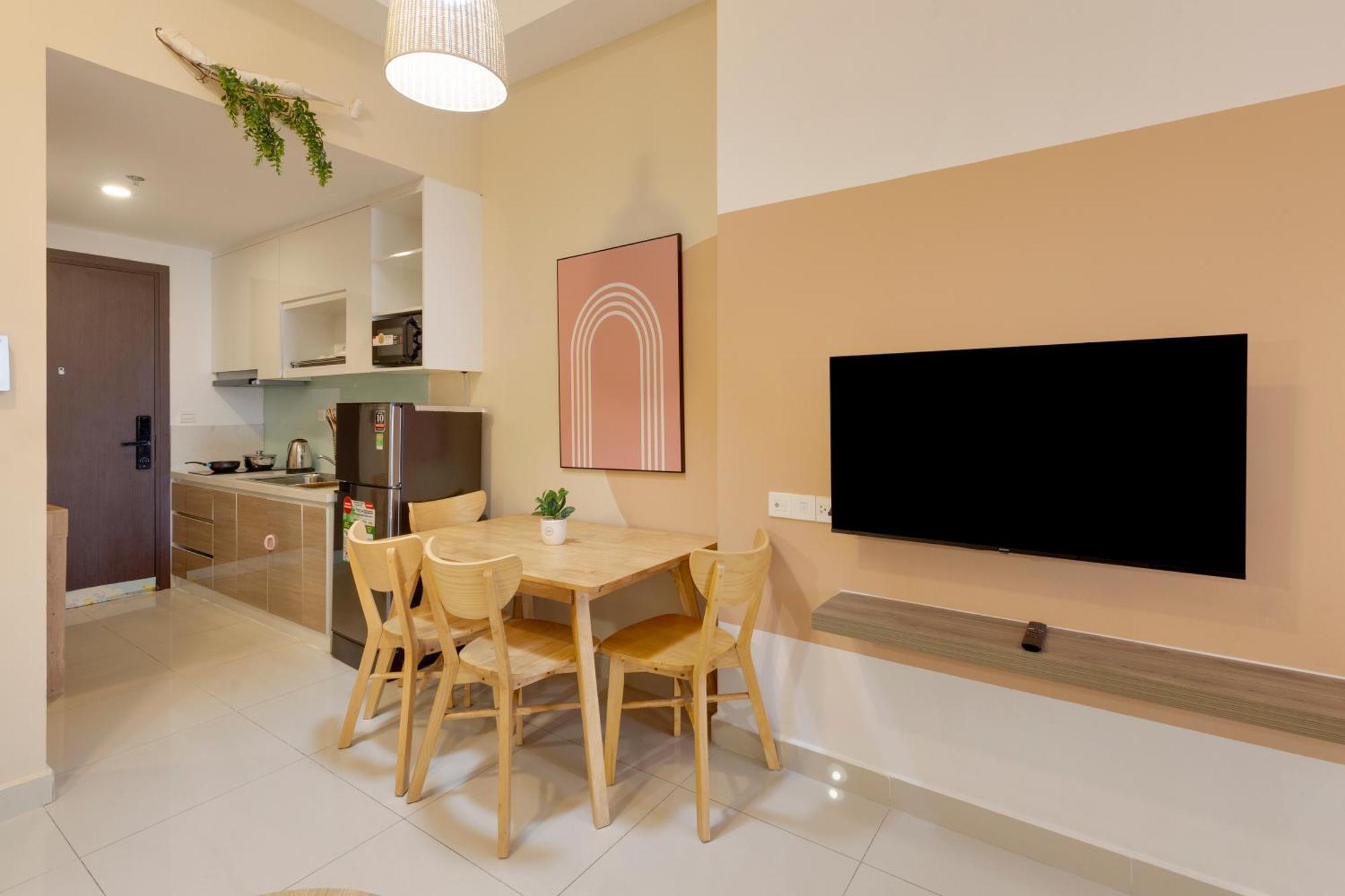 Saigon Authentic Apartments: Infinity Pool & Daily Perks Ho Chi Minh City Exterior photo