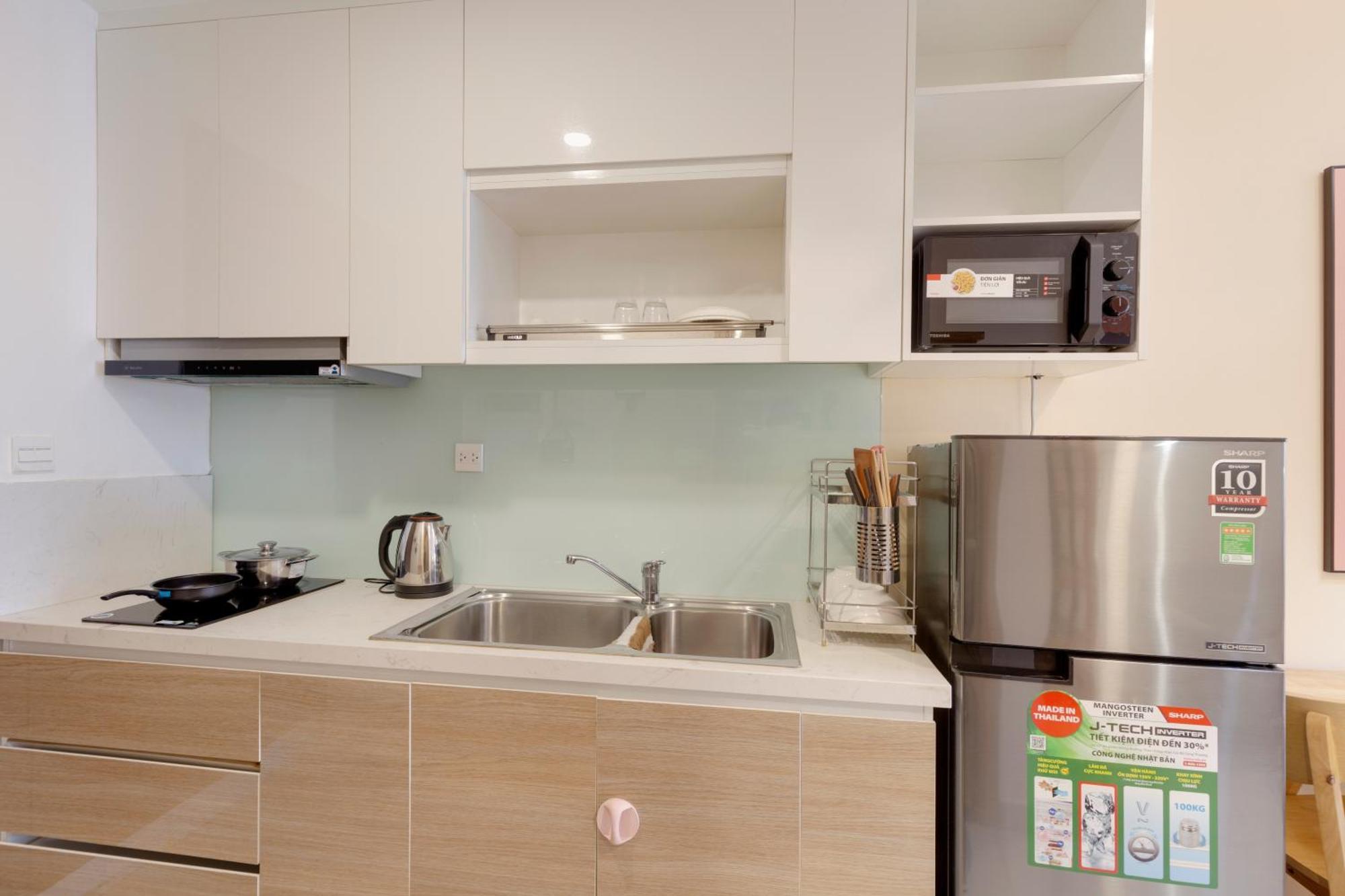 Saigon Authentic Apartments: Infinity Pool & Daily Perks Ho Chi Minh City Exterior photo